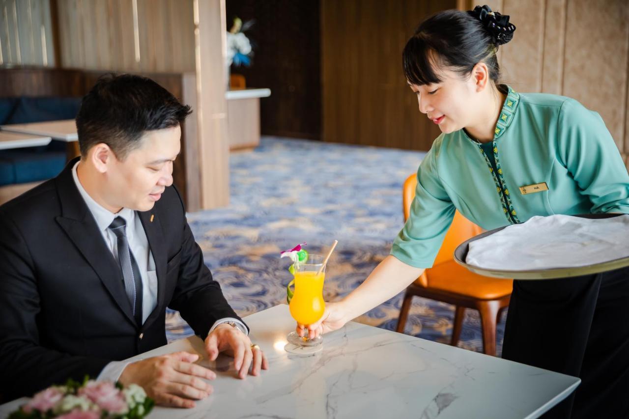 Muong Thanh Luxury Ha Long Centre Hotel Екстер'єр фото